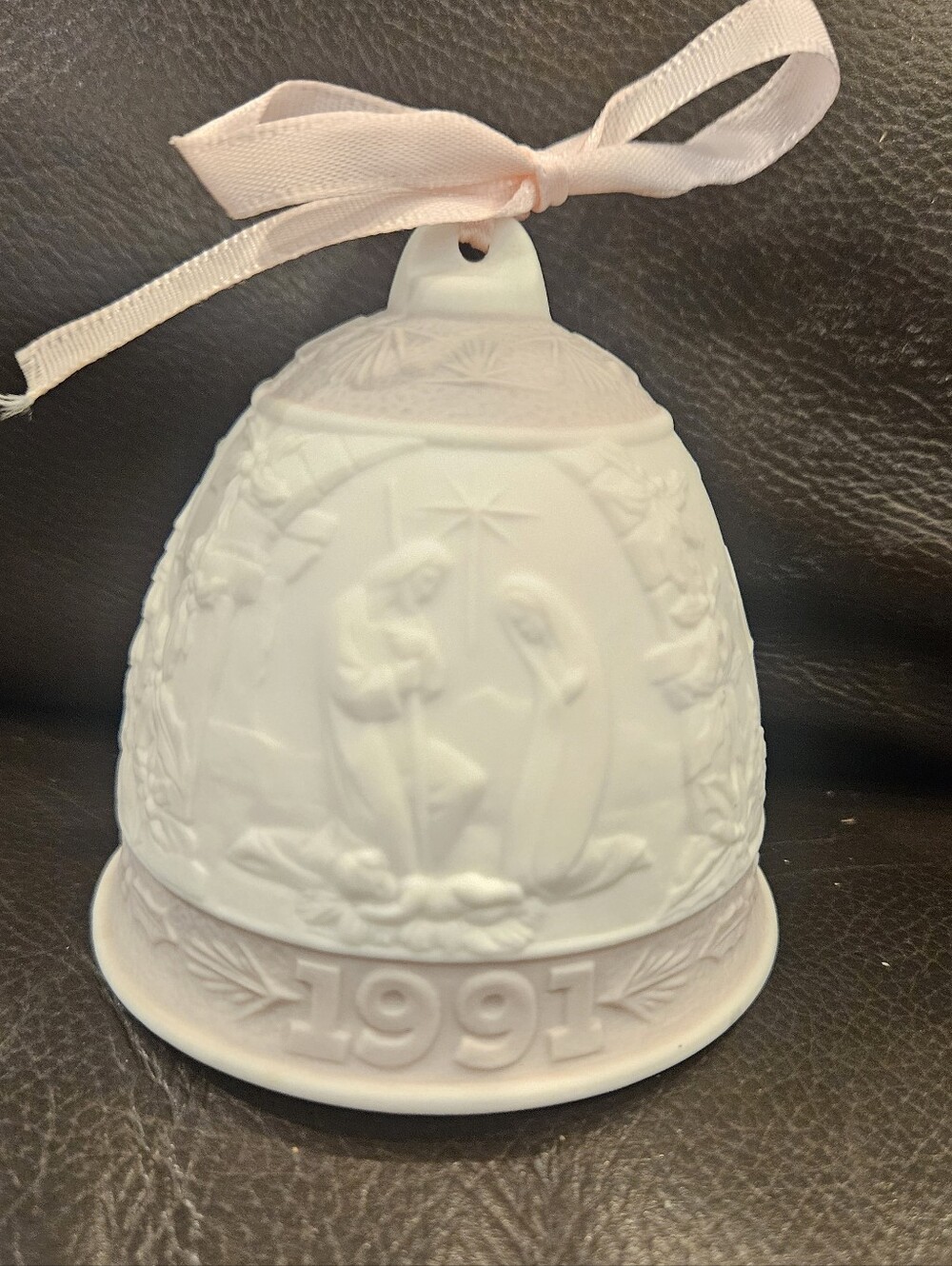 1991 Lladro Porcelain Nativity Christmas Bell Ornament